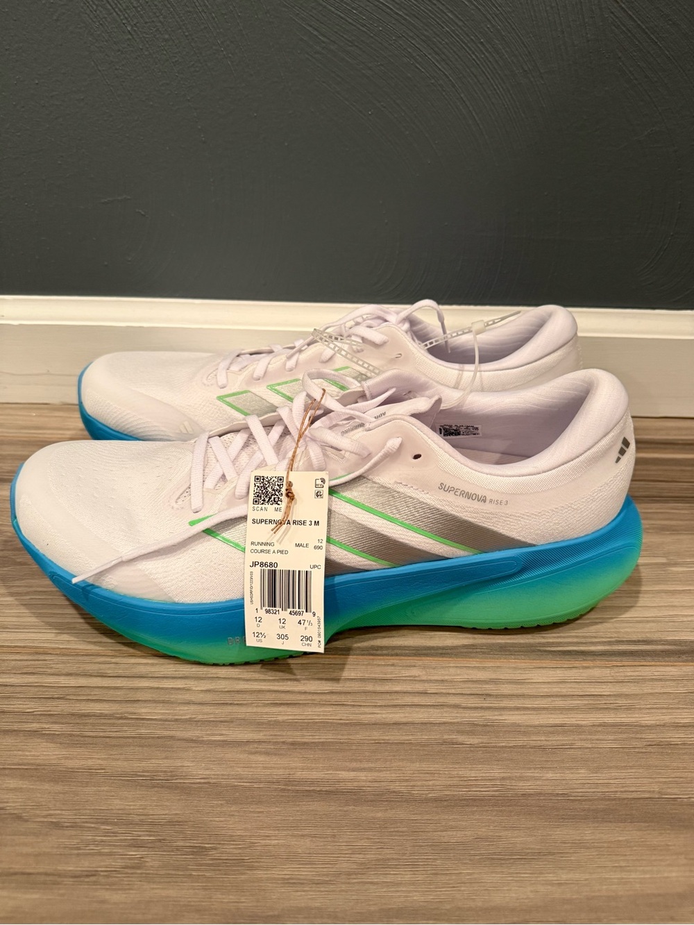 New Adidas Supernova Rise 3 Running Shoes Size 12.5 - White with Blue/Green Sole